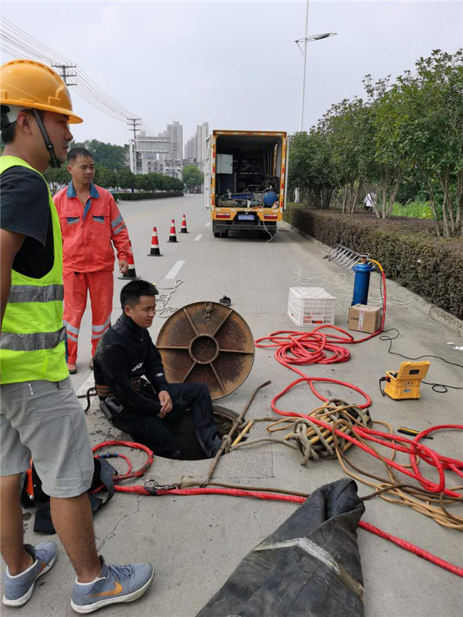 七坊镇翻衬法管道修复技术主要工序